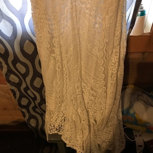 Scoops the size 2 to lace trimmed mini skirt - Picture 5 of 8